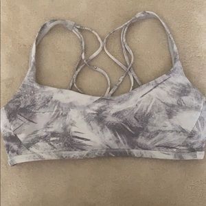 Lululemon sports bra